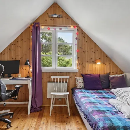 Casa de Férias Cozy In Nykobing Sj With Kitchen Klint